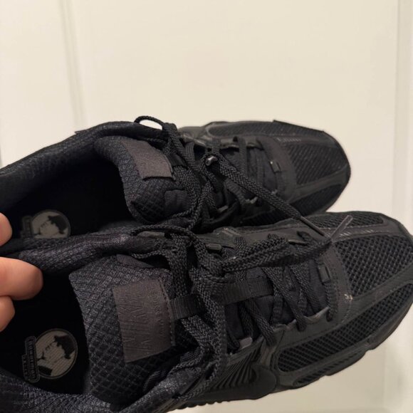 nike zoom vomero 5 main image 5